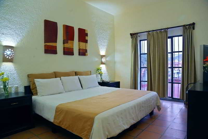 Hotel Flamboyant Huatulco Exterior photo